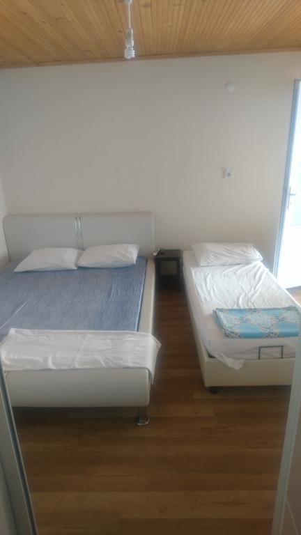Erkin Apart Hotel Karsiyaka  Екстериор снимка